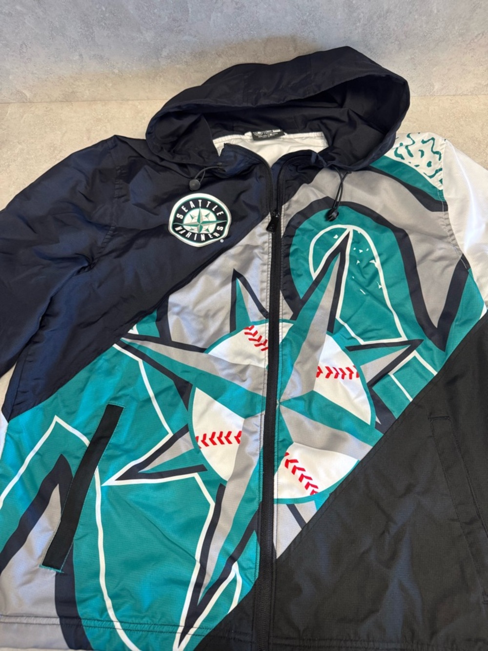 Seattle Mariners Jacket - Picture 2 of 11